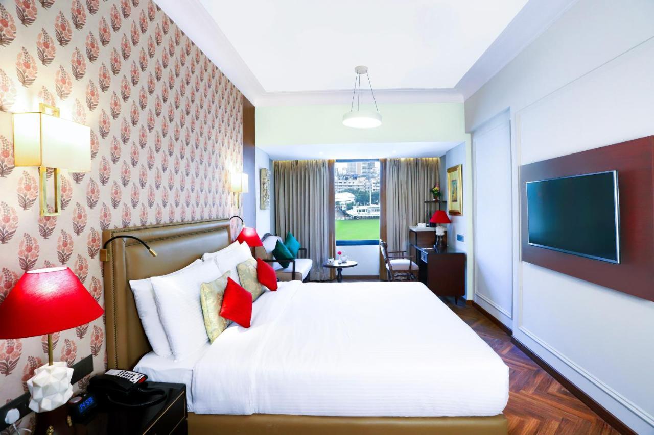 The Ambassador, Marine Drive, 4* Bombaj